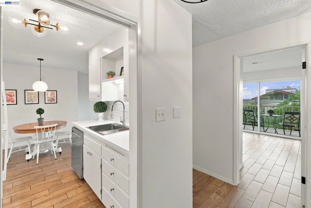 2 Panoramic Way 105, Berkeley