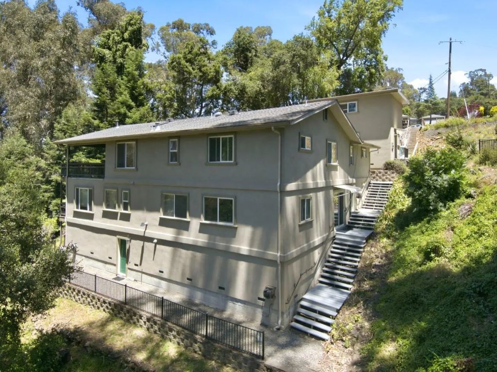 22610 Valley View Drive, Hayward