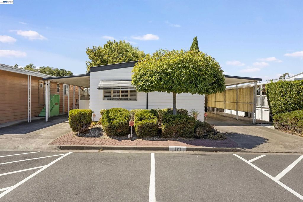 4141 Deep Creek Rd 121, Fremont