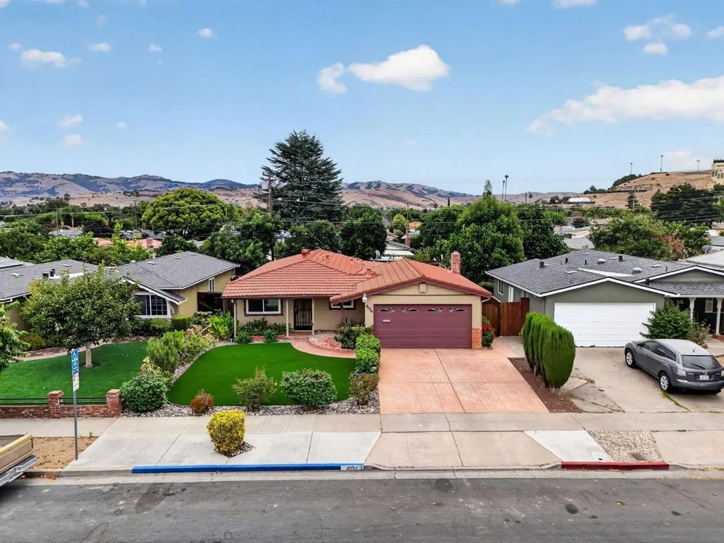 4034 Ezie Street, San Jose