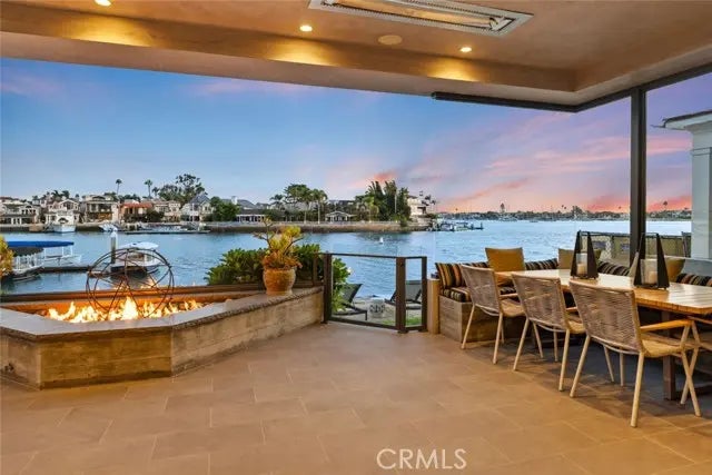 8 Beacon Bay, Newport Beach