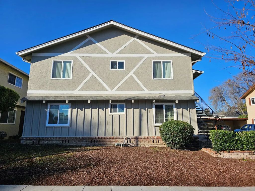551 Northlake Drive, San Jose