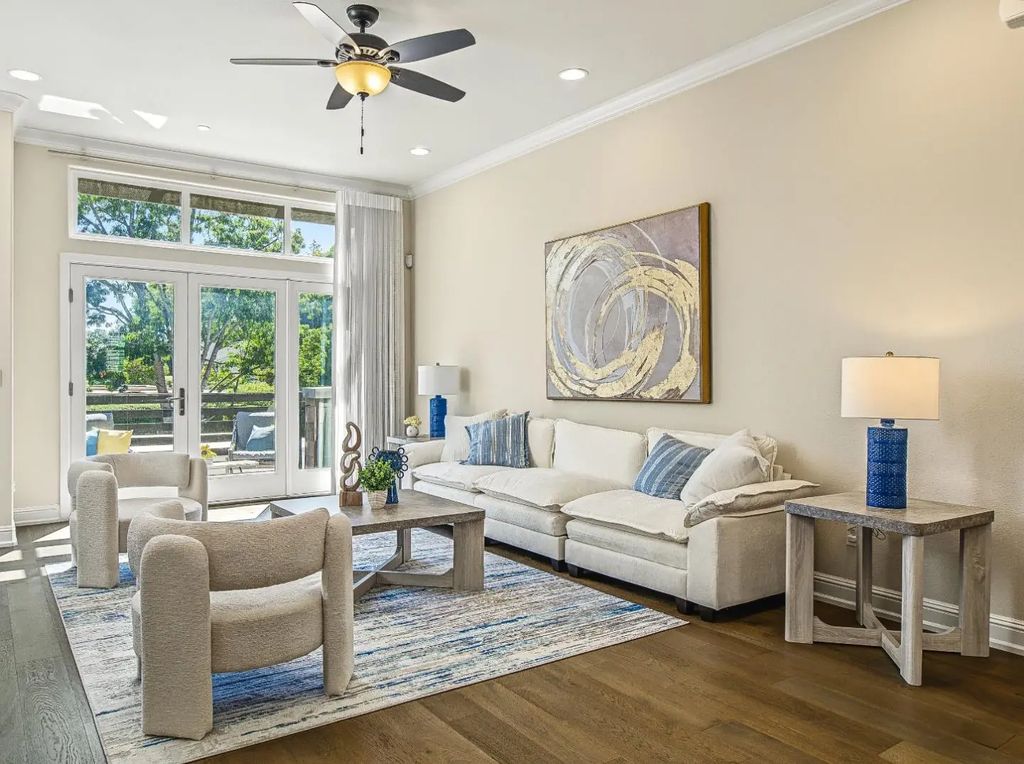 220 Sierra Vista Avenue, Mountain View