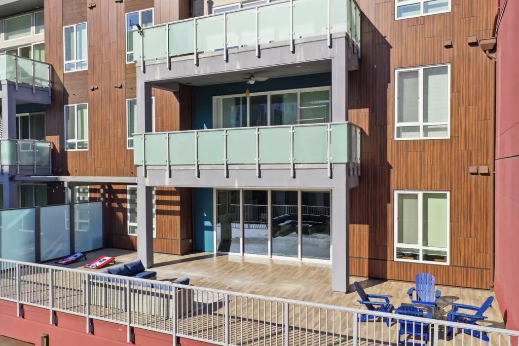 2359 Halogen Common 104, Fremont