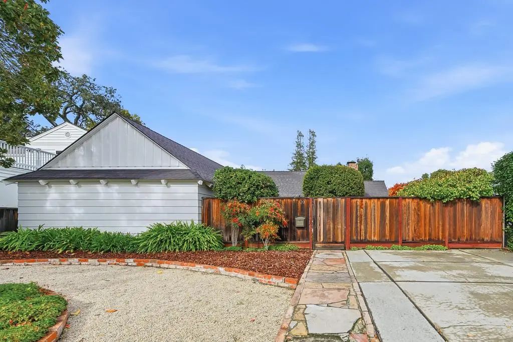 20 Kent Place, Palo Alto