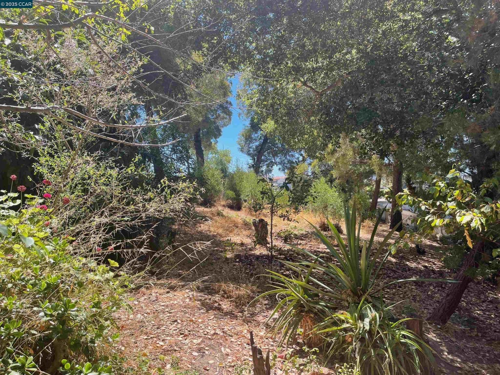 1930 E 30th St, Oakland