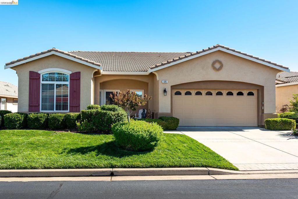 478 Coronation Dr, Brentwood