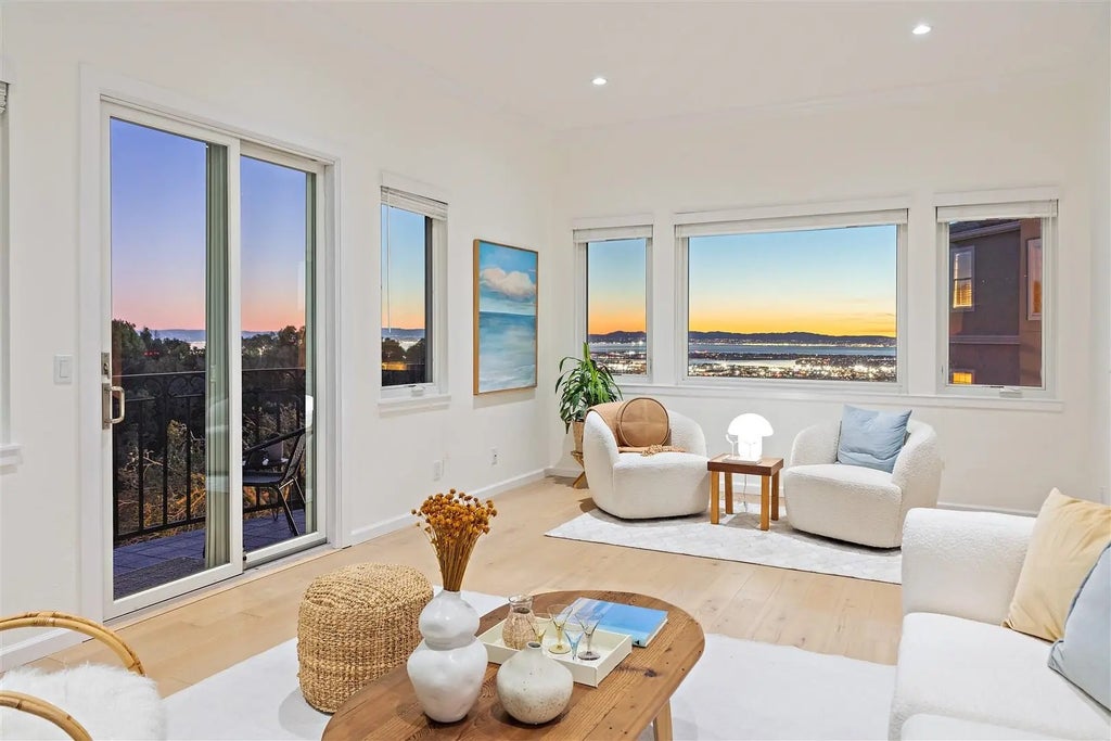 4630 Redwood Rd, Oakland