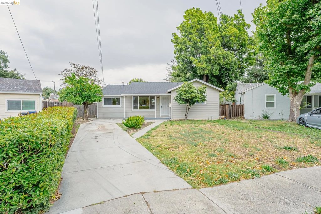 2465 Mountain View Dr, Concord
