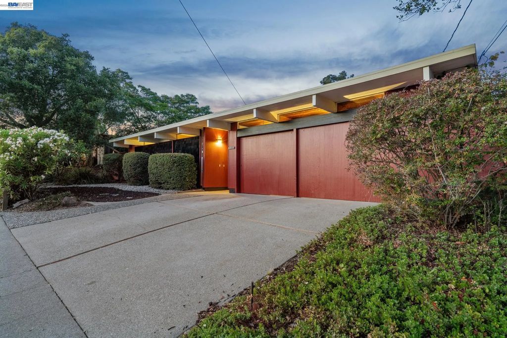 5427 Greenridge Rd, Castro Valley