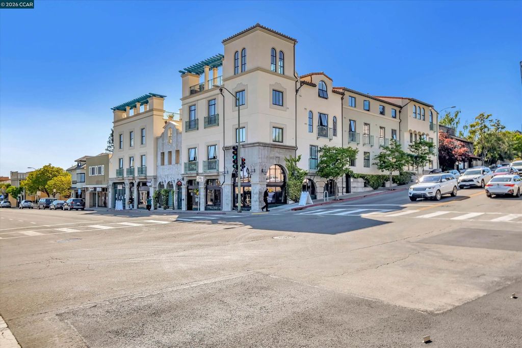 4395 Piedmont Ave P208, Oakland