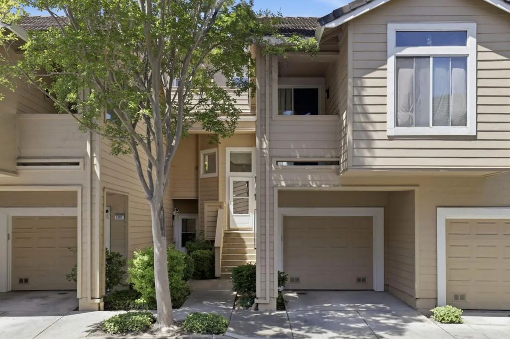 5305 Tacoma Common, Fremont