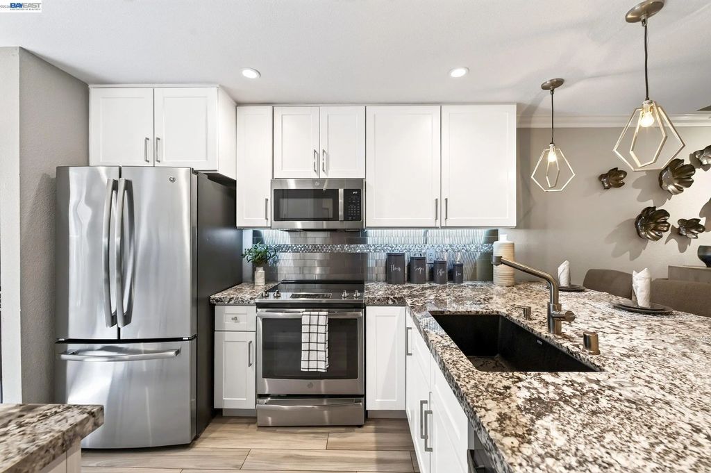 4125 Amberwood Cir, Pleasanton