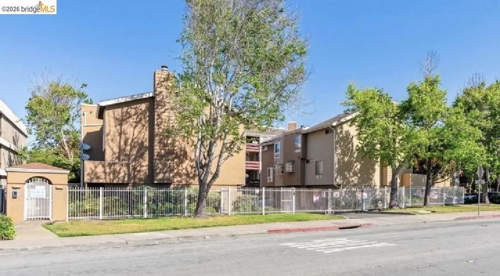 2121 Vale Rd #17, San Pablo