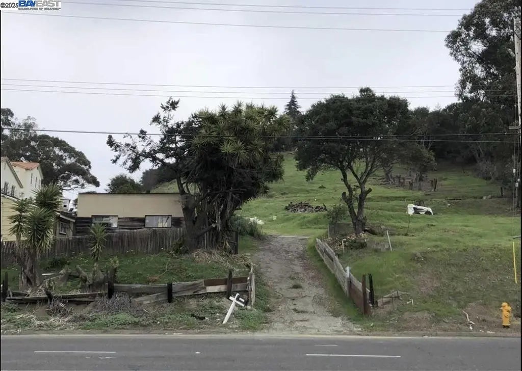 26550 Hayward Blvd, Hayward