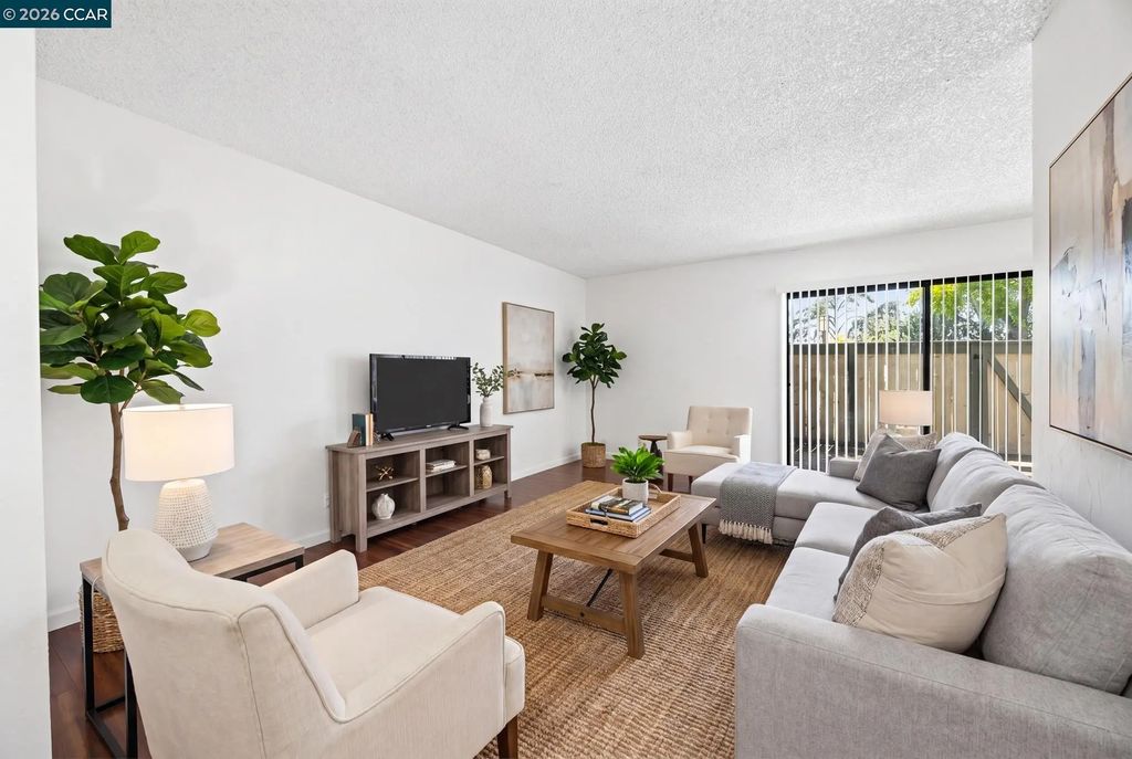 2890 Treat Blvd 7, Concord