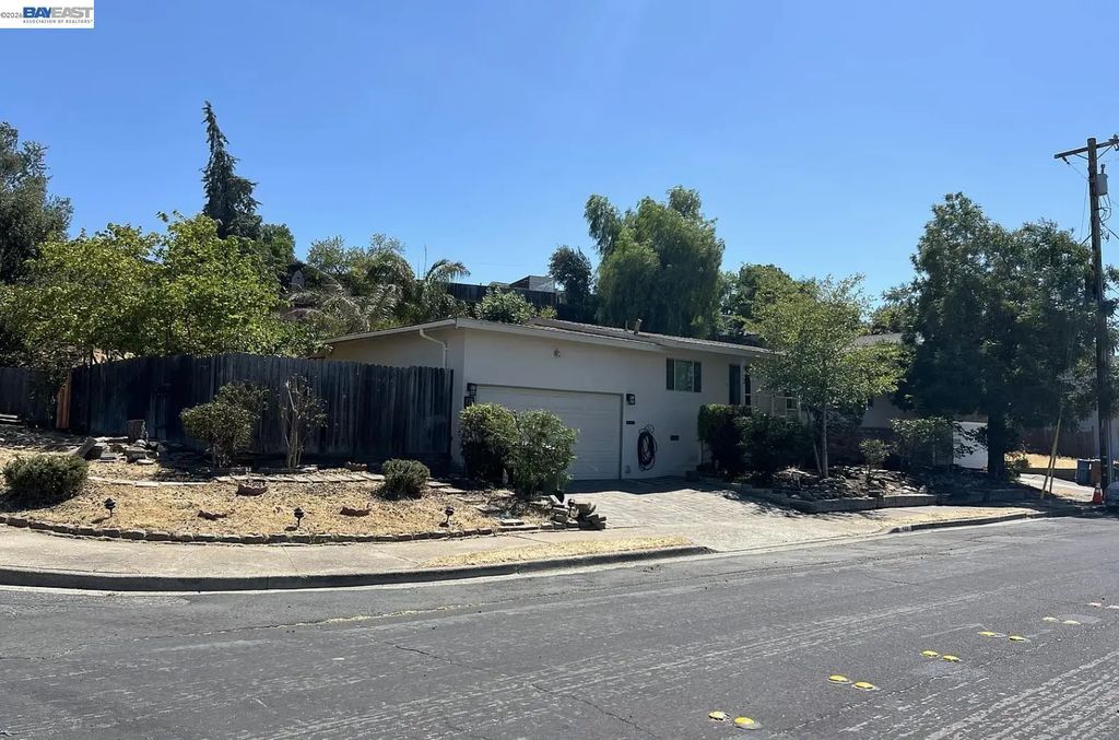 632 Shaddick, Antioch