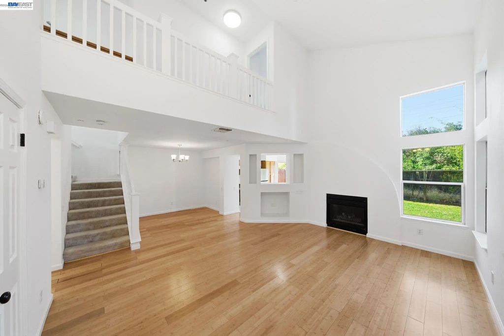 227 Clearpointe Drive, Vallejo