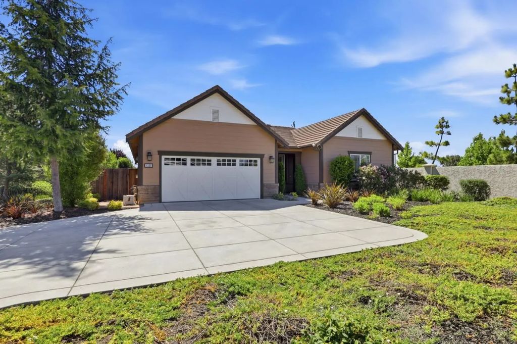 1330 Golden Eagle Drive, Morgan Hill