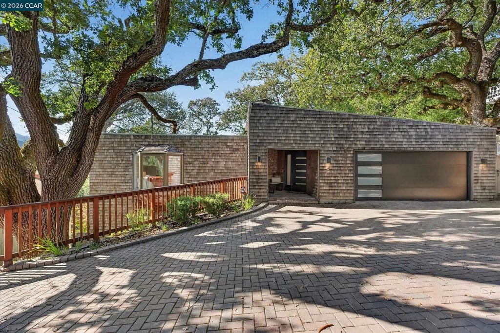 6 El Patio, Orinda