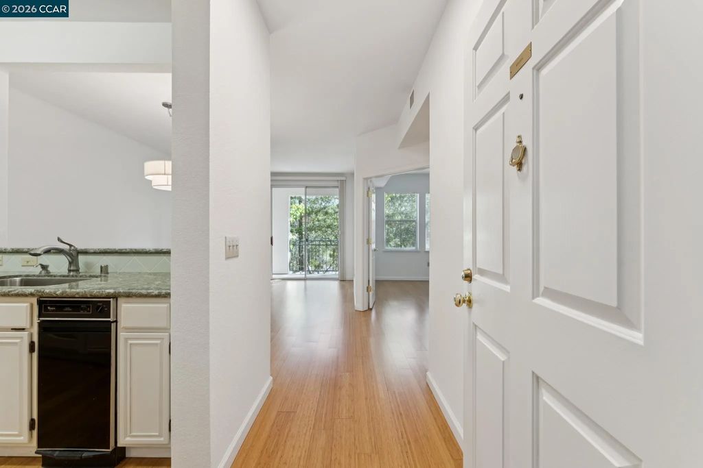1860 Tice Creek 1214, Walnut Creek