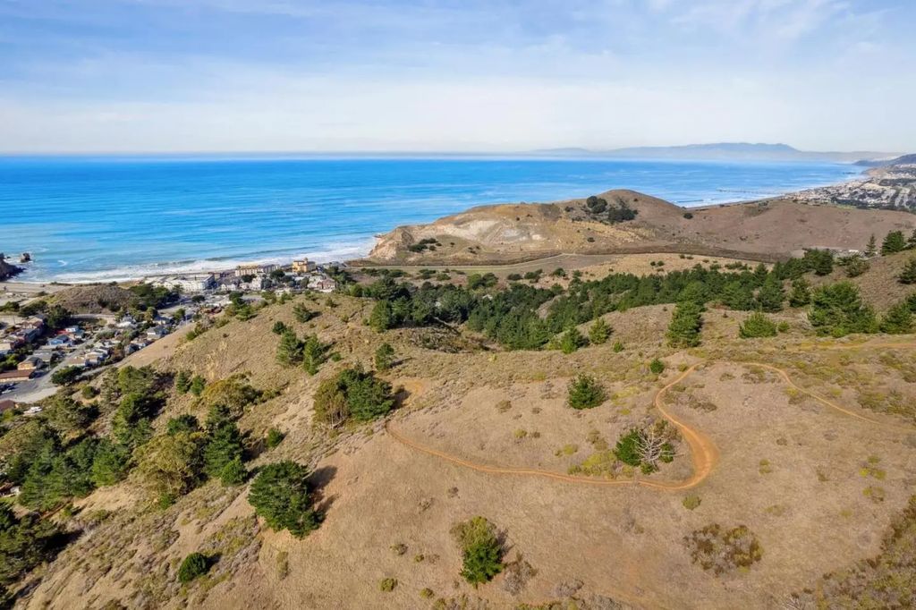 Calera Terrace, Pacifica
