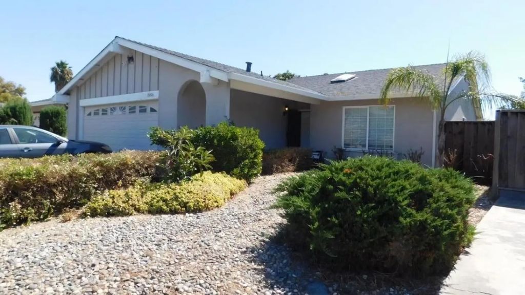 1886 Pine Hollow Circle, San Jose