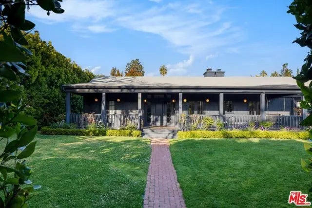 250 S Chadbourne Avenue, Los Angeles