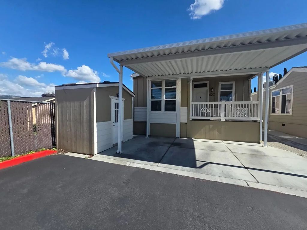 1520 E Capitol Expressway 52c, San Jose