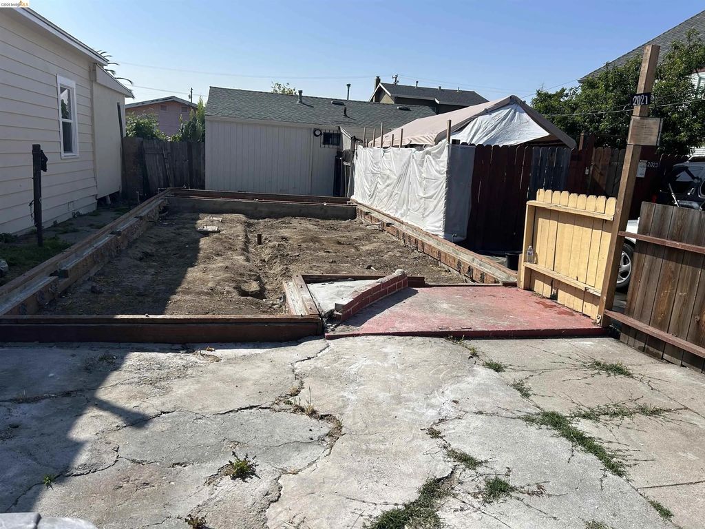 2021 27th Ave, Oakland