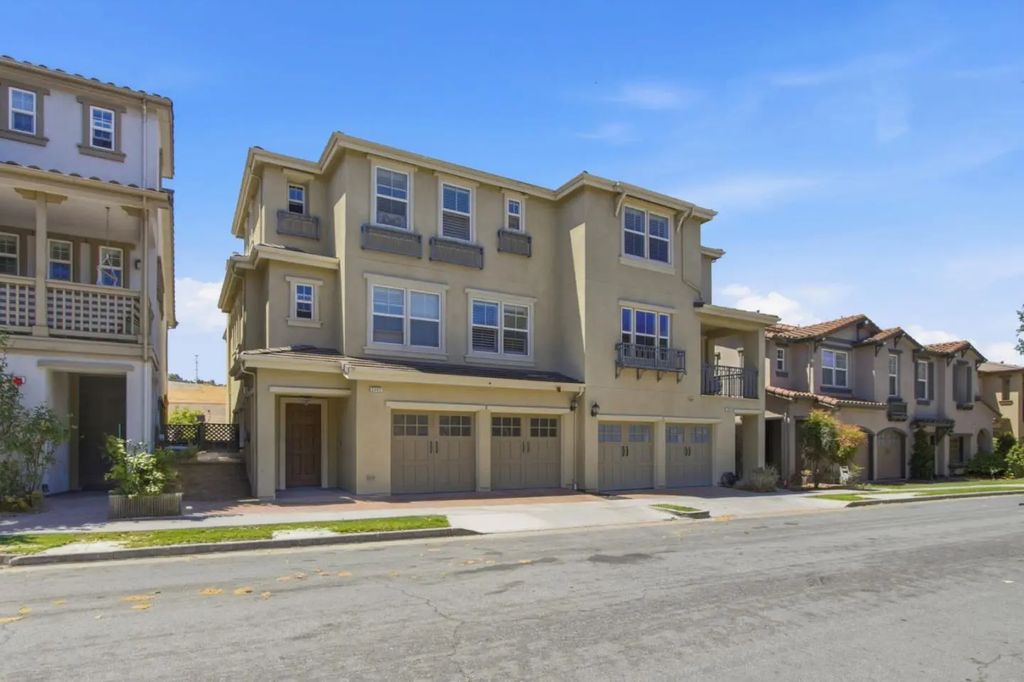 2400 Plateau Drive, San Jose