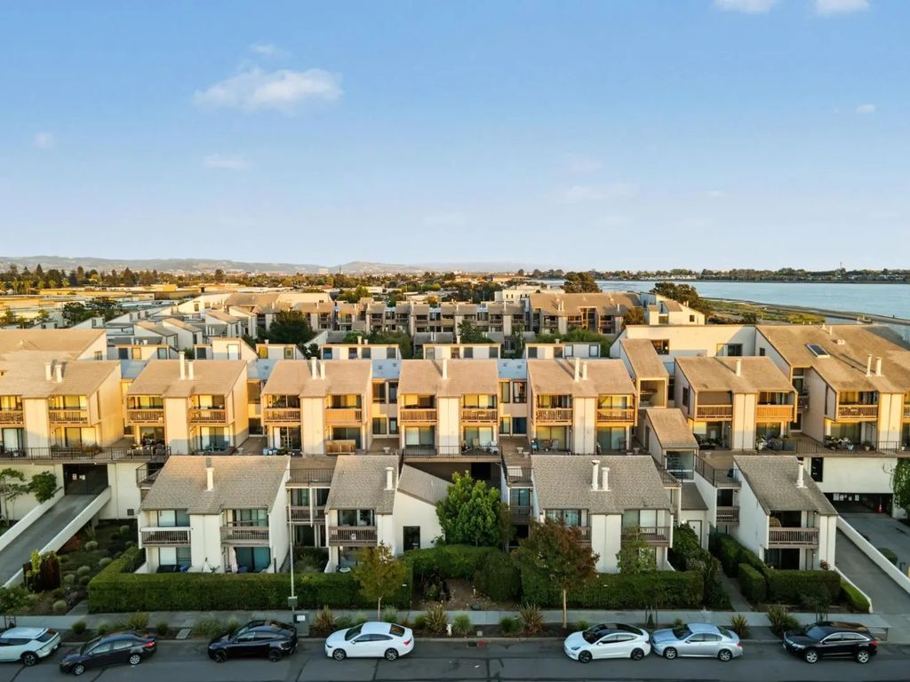 2101 Shoreline Drive 228, Alameda