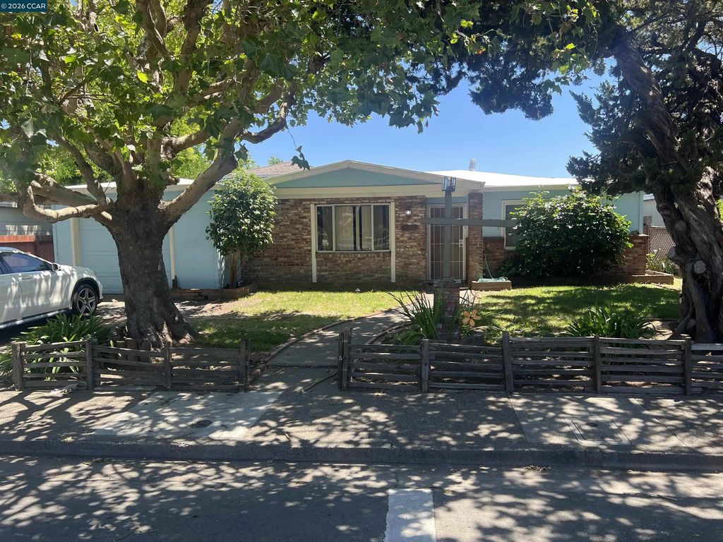 1700 Moraga Dr., Santa Rosa