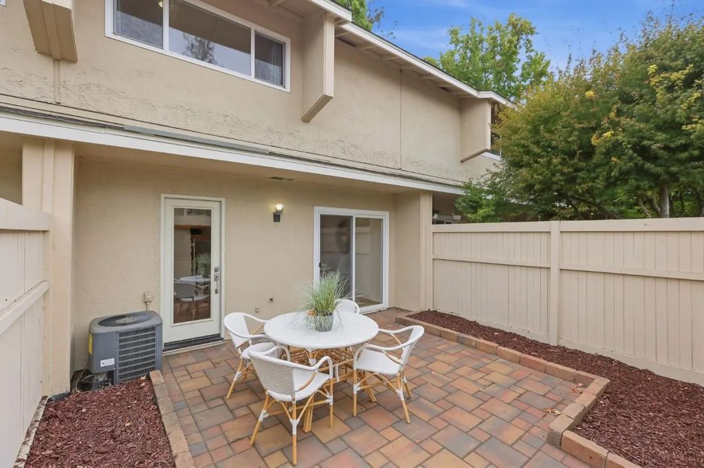 690 Picasso Terrace, Sunnyvale