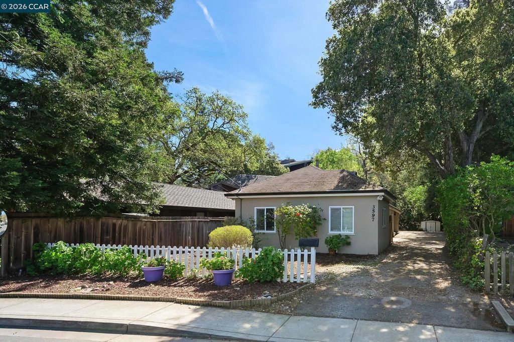 3597 Walnut St, Lafayette