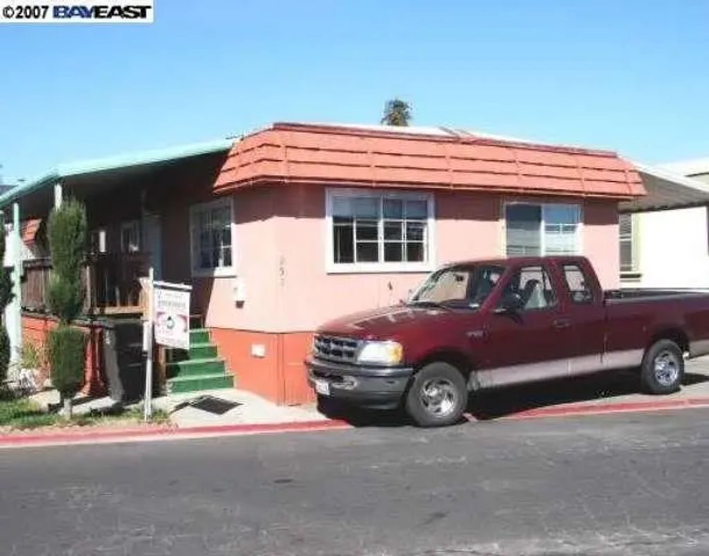 N/A, Union City