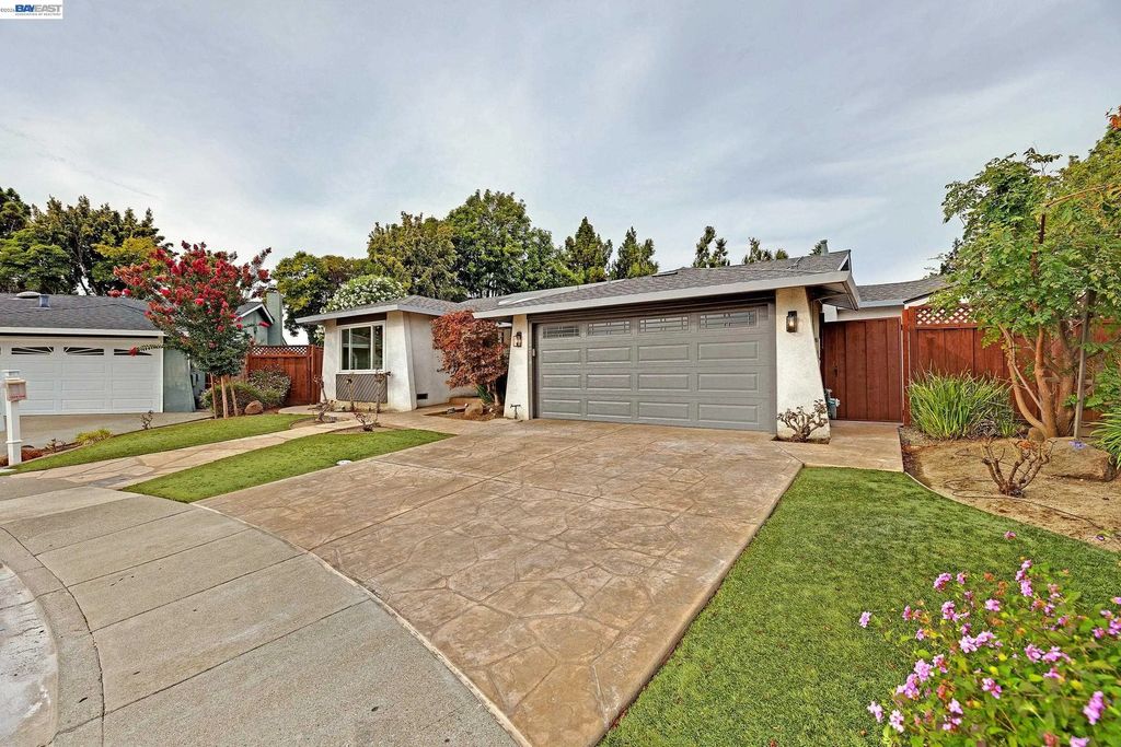 34232 Atteridge Pl, Fremont