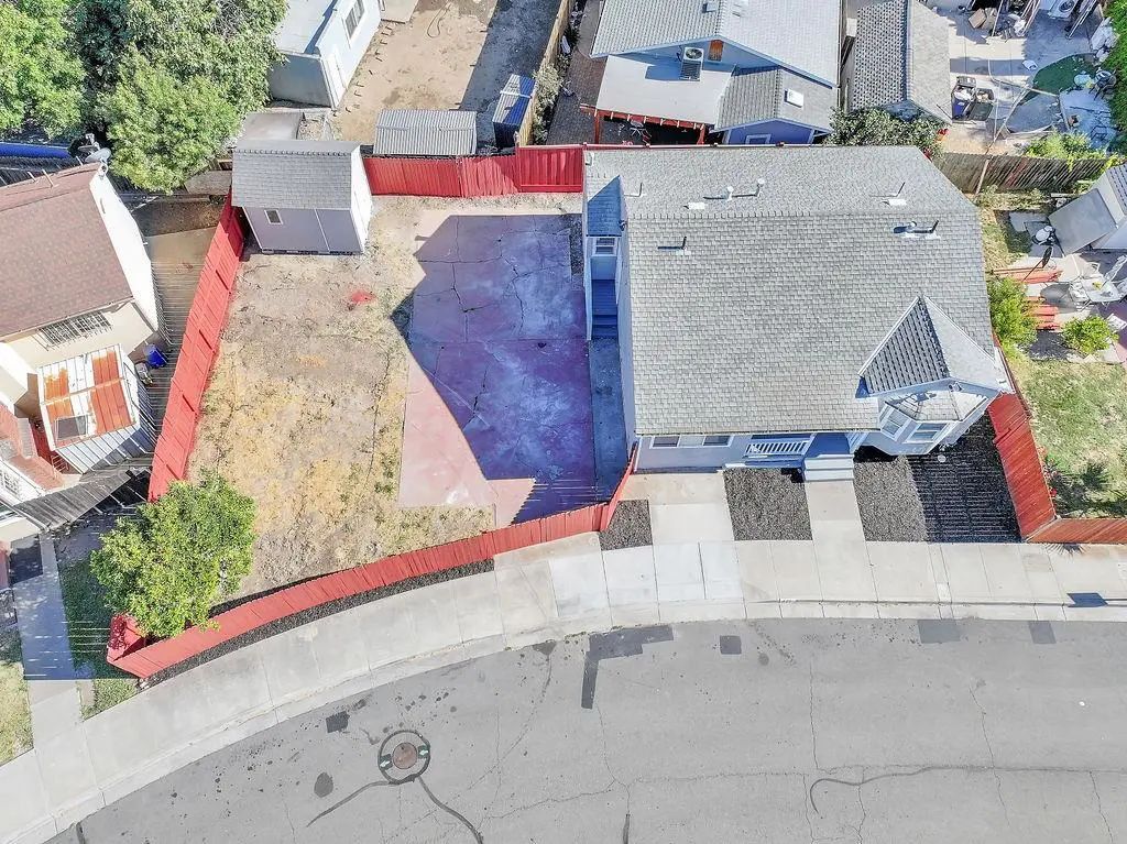 425 W 8th Street, Pittsburg