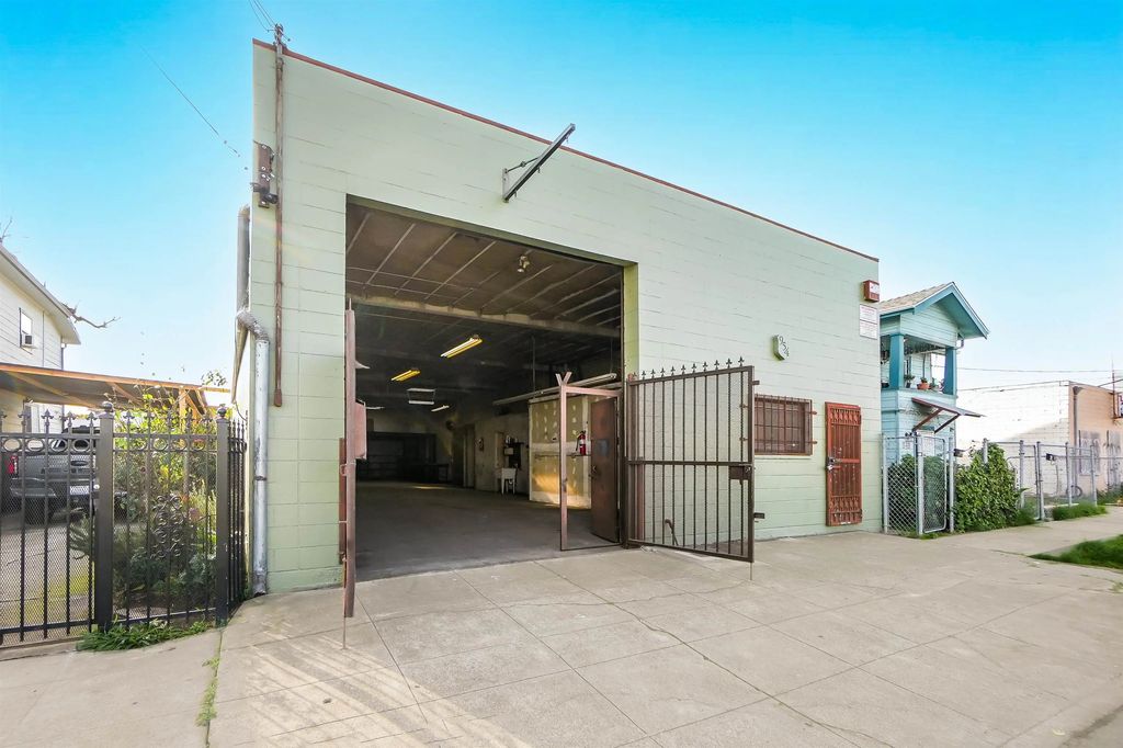 954 86th Ave, Oakland