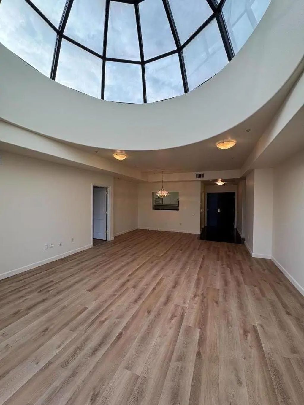 200 Sheridan Avenue 408, Palo Alto