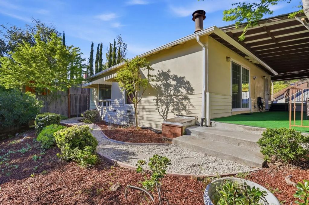 10541 Observatory Drive, San Jose