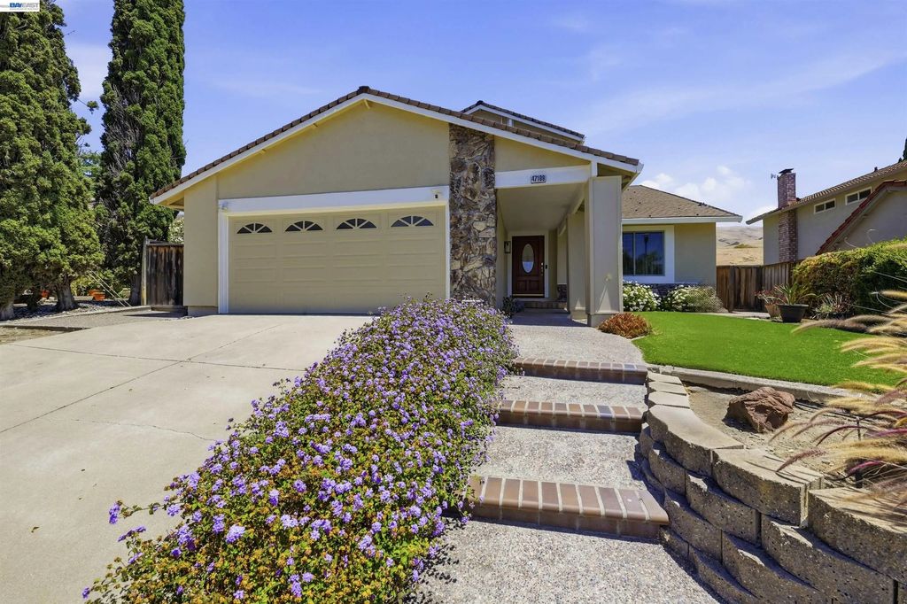 47108 Yucatan Dr, Fremont