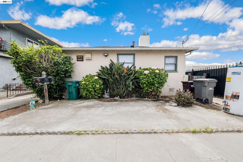 3019 Florida St, Oakland