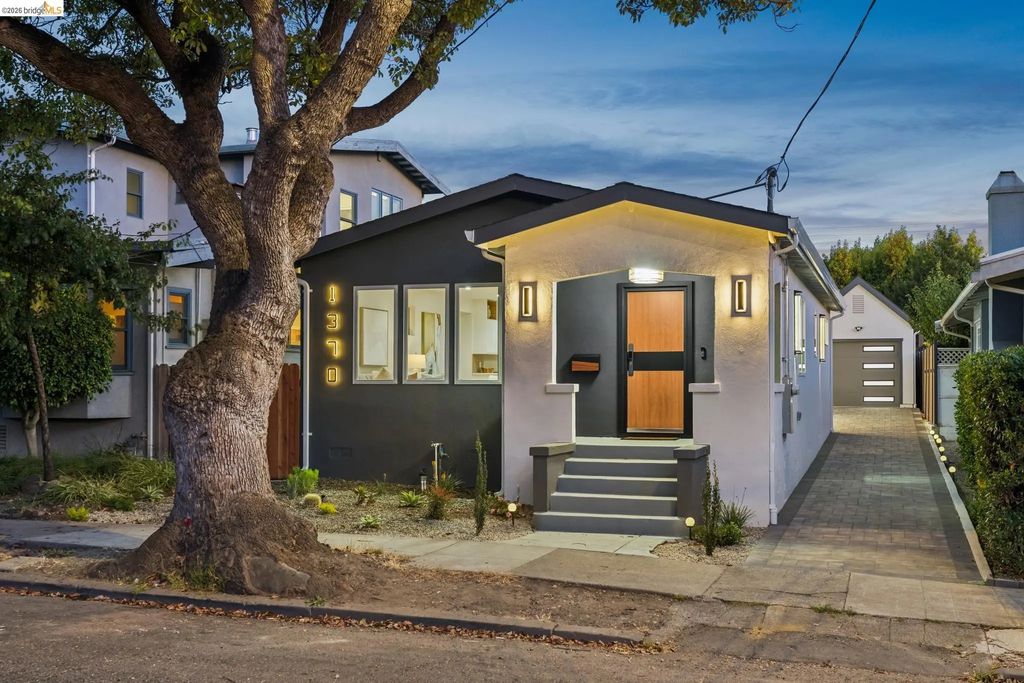 1370 Hearst Ave, Berkeley