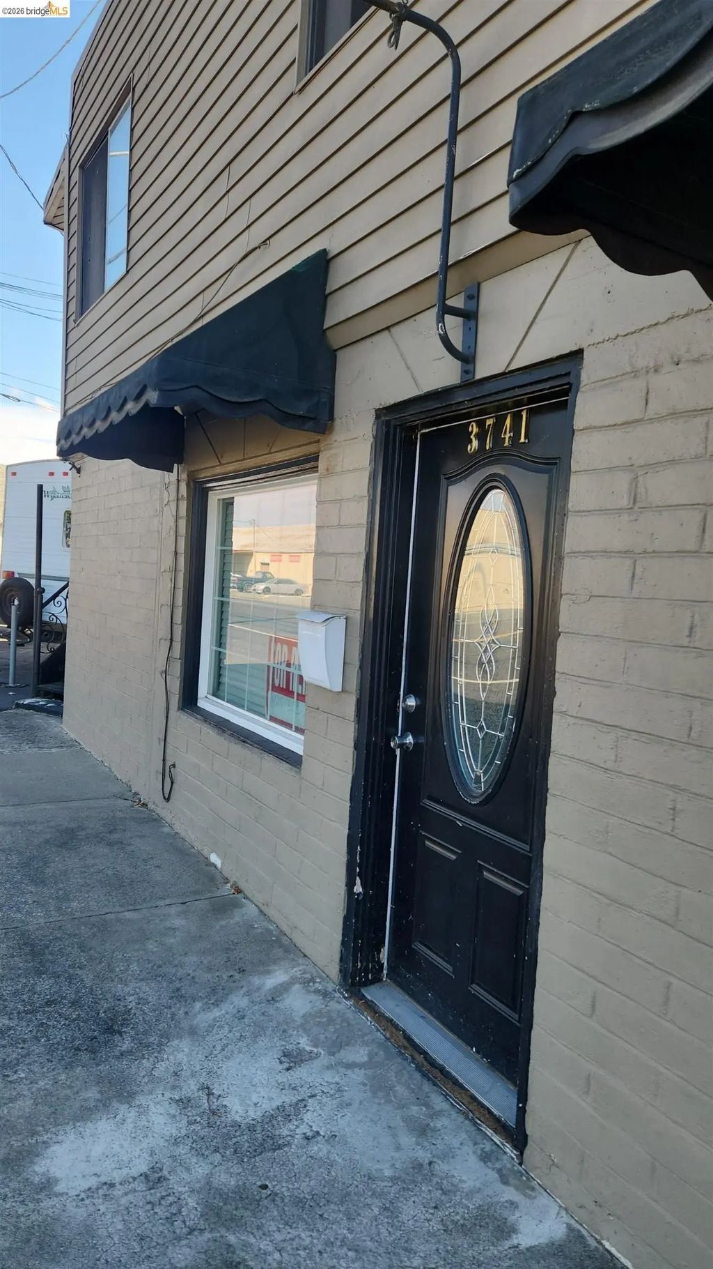 3741 3739 Main St., Oakley