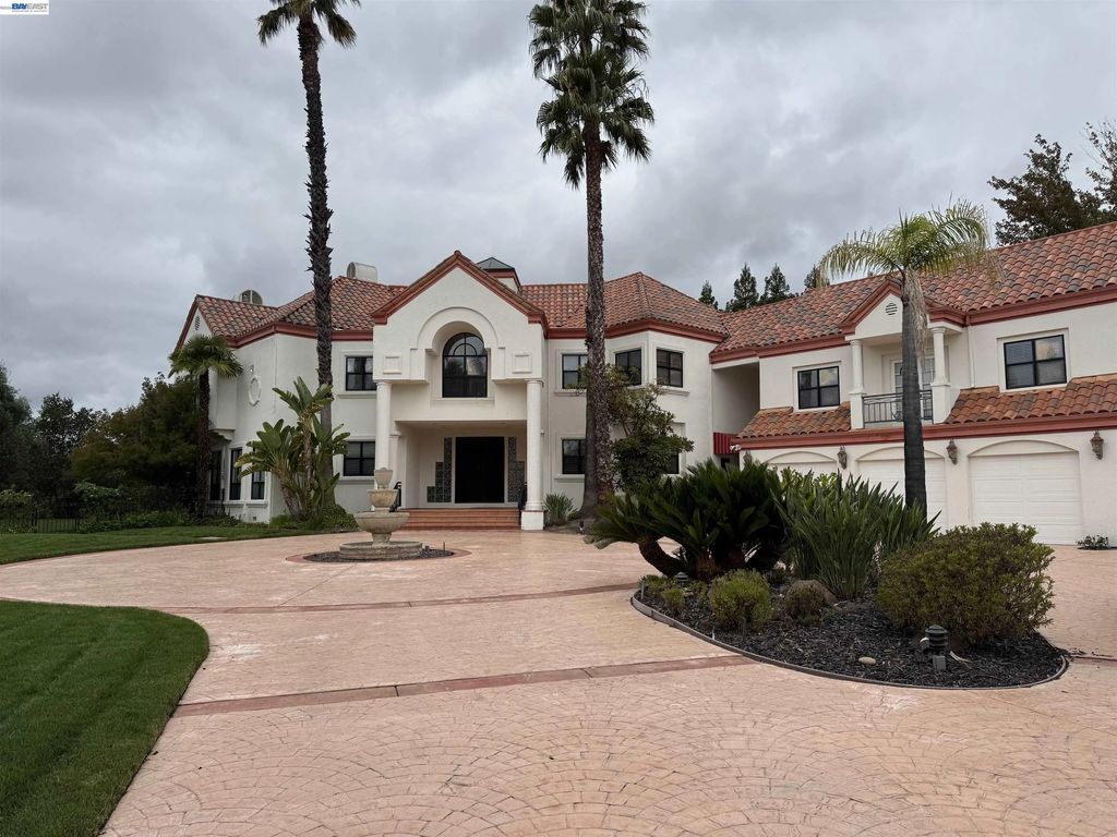 4495 Deer Ridge Road, Danville