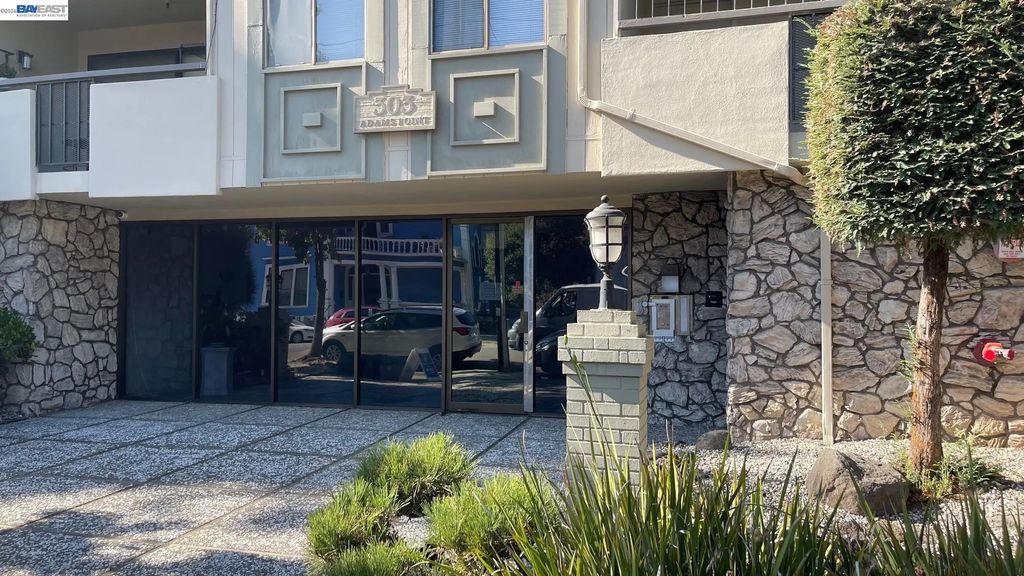 303 Adams St 109, Oakland