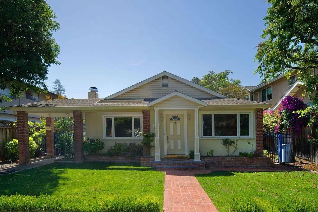 558 Lassen Street, Los Altos