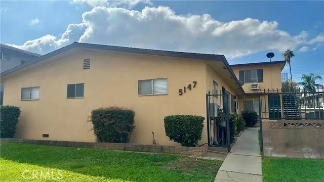 5147 Canoga, Montclair