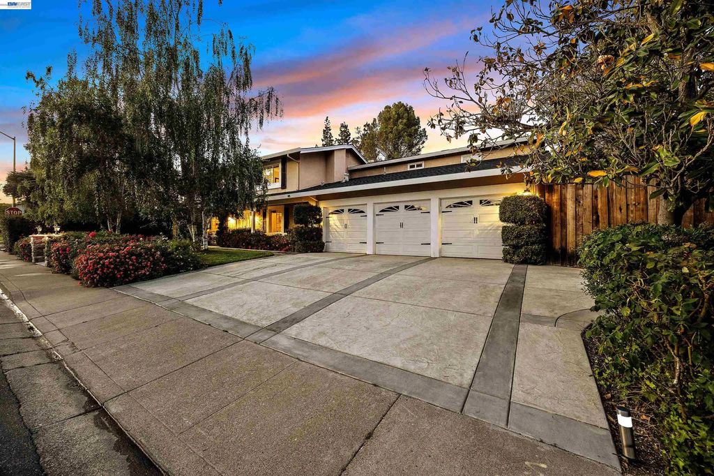 1007 El Capitan Drive, Danville